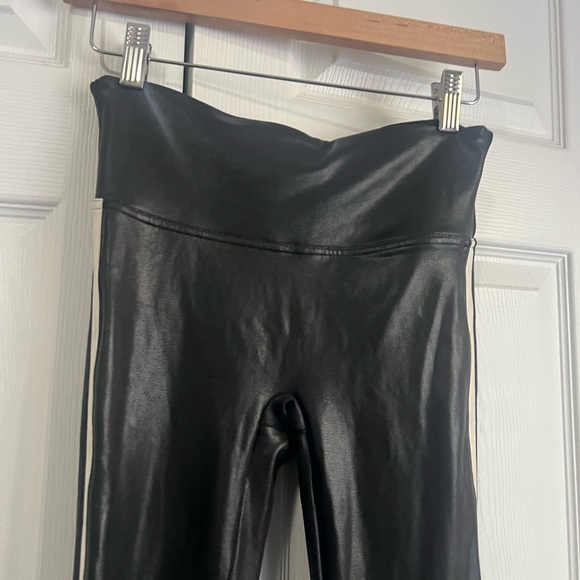 SPANX faux leather side stripe leggings - Picture 5 of 9